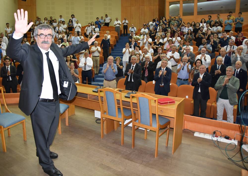 Prof.Dr. Hüsnü Sönmez emekli oldu